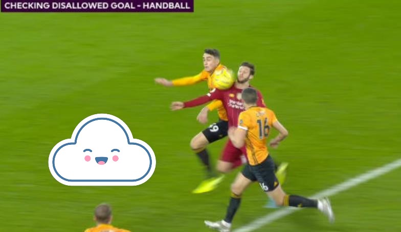  英超历史性判罚，VAR三次改判引争议  