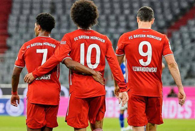  拜仁慕尼黑创纪录签约意甲过人王  